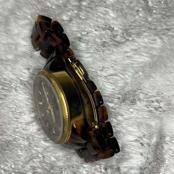 Tortoise shell MK watch - Picture 5 of 6